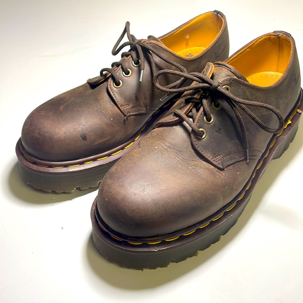 Dr. Martens mens 8 dark brown platform leather The Original air fusion shoes EUC